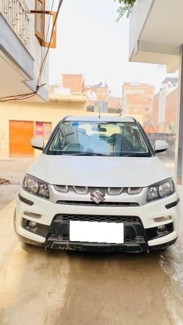 https://images10.gaadi.com/usedcar_image/4364365/original/processed_d6ae01c9be9c7072a1a5aa223336fc80.jpg?imwidth=6402