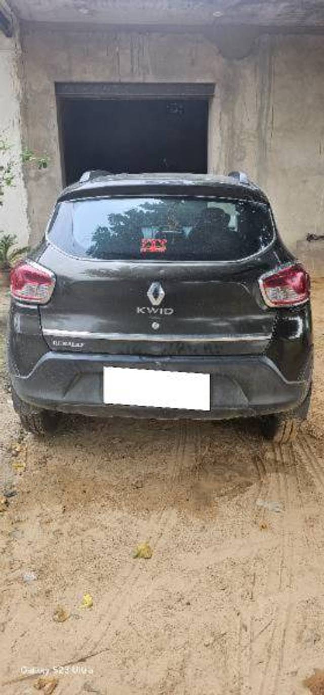 https://images10.gaadi.com/usedcar_image/4364384/original/210a858d23d39b83d53c97d6c0be588d.jpg?imwidth=6401