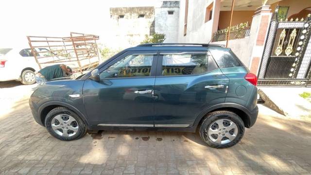 https://images10.gaadi.com/usedcar_image/4364408/original/processed_ef15dec4-aa80-4601-b91e-281025484772.jpeg?imwidth=6401