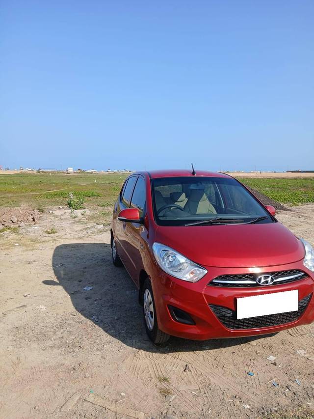 https://images10.gaadi.com/usedcar_image/4364436/original/processed_ca53acea99394e99cad519b59ef7adca.jpg?imwidth=6400