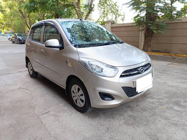 https://images10.gaadi.com/usedcar_image/4364489/original/processed_107417d01341a2aa397eff0031717814.jpg?imwidth=6400