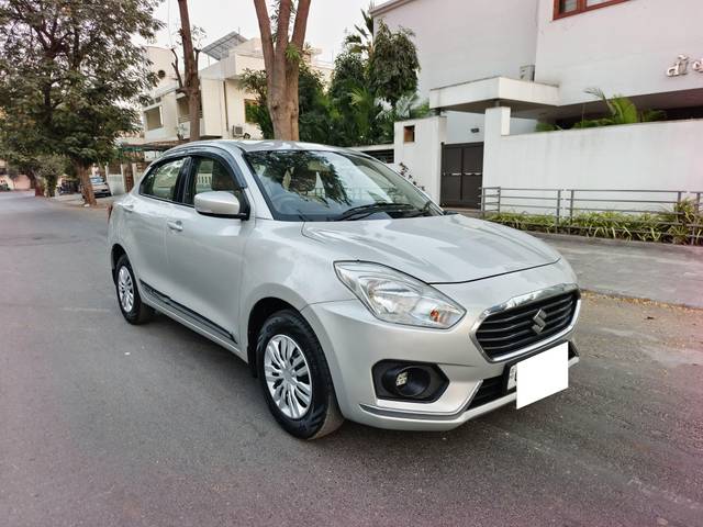 https://images10.gaadi.com/usedcar_image/4364504/original/processed_9e48b67c77af2a30c9c572054ea989db.jpg?imwidth=6400