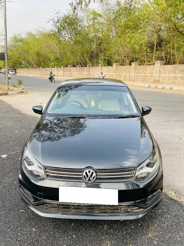 https://images10.gaadi.com/usedcar_image/4364505/original/processed_e9f3537113ffdfe23993619dda86702b.jpeg?imwidth=6402