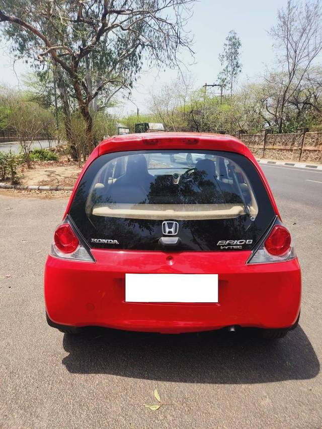 https://images10.gaadi.com/usedcar_image/4364531/original/processed_1e439a37899eb9913687bc1e55b8fd9f.jpeg?imwidth=6402