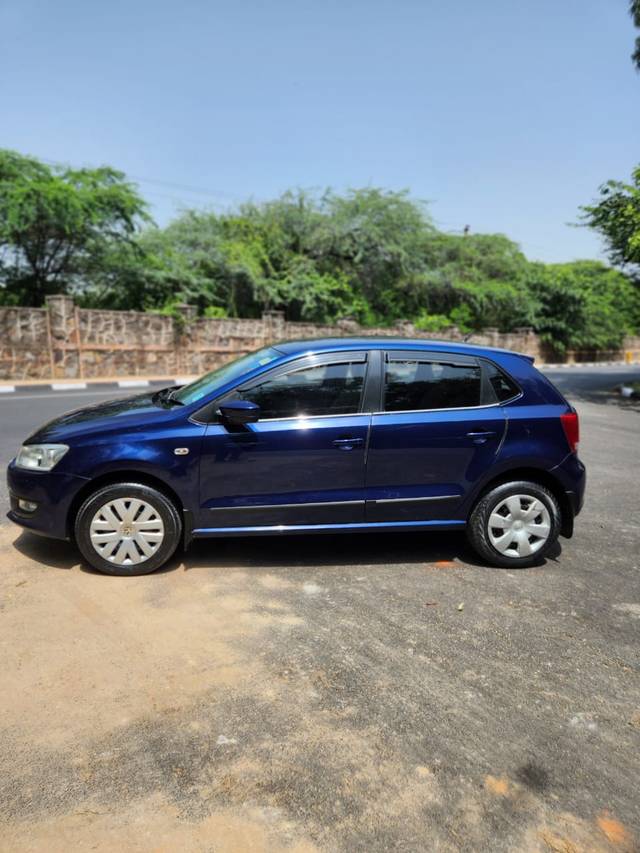 https://images10.gaadi.com/usedcar_image/4364608/original/f7df599ac53717eee3d8809f4d6cc86d.jpeg?imwidth=6402