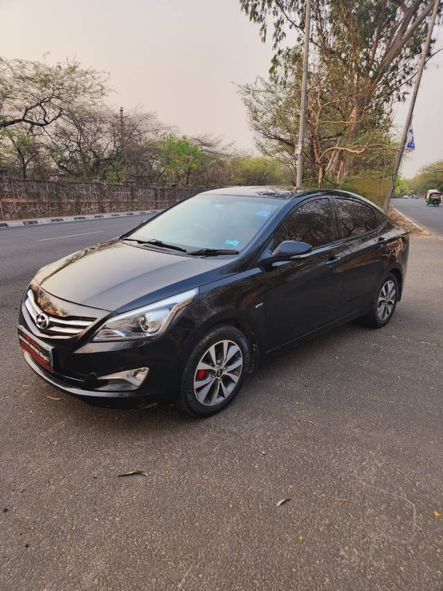 https://images10.gaadi.com/usedcar_image/4364615/original/e8e818974d75fbf0e8774c5f197da4fa.jpeg?imwidth=6402