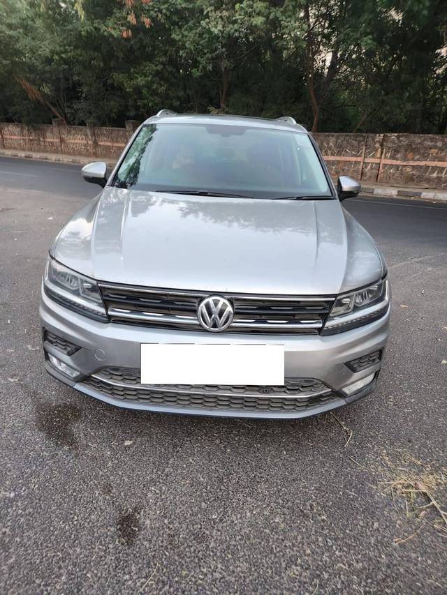 https://images10.gaadi.com/usedcar_image/4364620/original/processed_566e22115df5c83163dd524550f86996.jpeg?imwidth=6400