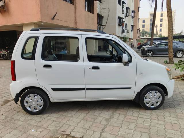 https://images10.gaadi.com/usedcar_image/4364631/original/957828d927955701f2ebbdfd1916ef9e.jpg?imwidth=6401