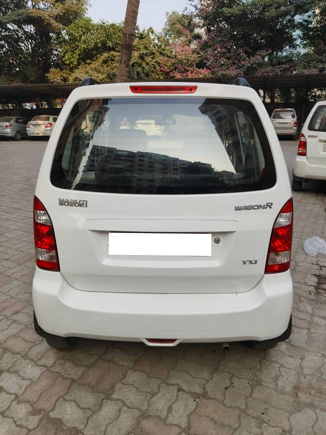 https://images10.gaadi.com/usedcar_image/4364631/original/processed_6fd804632d3127977d80f3764cb37857.jpg?imwidth=6402