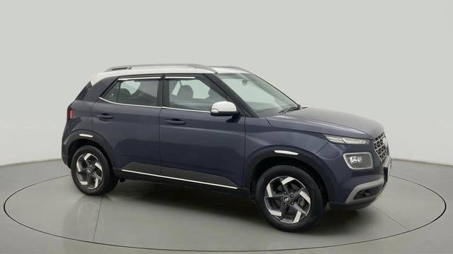 https://images10.gaadi.com/usedcar_image/4364676/original/7aa5c193d1a50f01f2204245a1443752.jpg?imwidth=6400