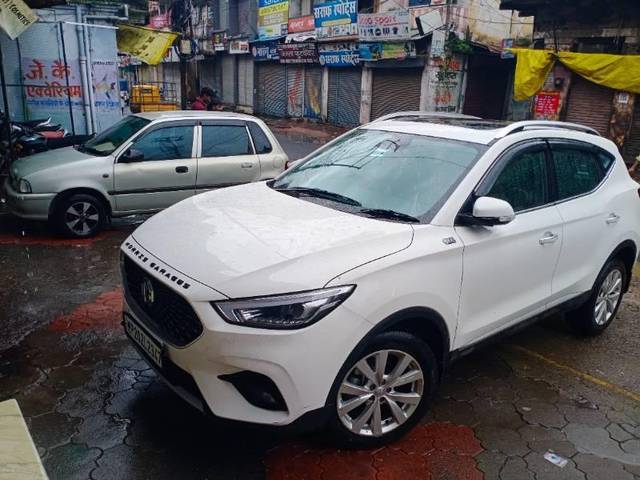 https://images10.gaadi.com/usedcar_image/4364703/original/processed_cedb7762-6c2b-43d2-ad2e-066568a41fb4.jpg?imwidth=6401