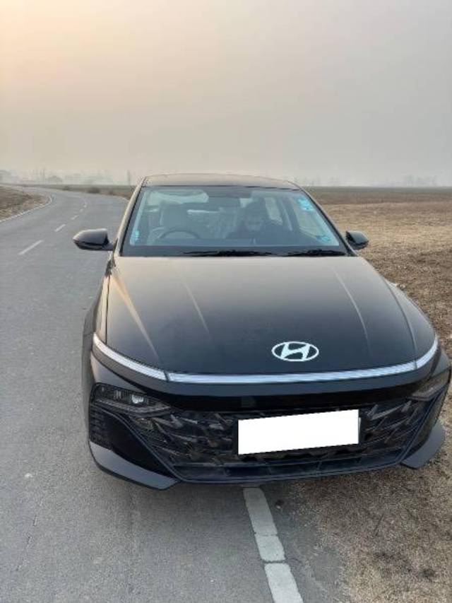 https://images10.gaadi.com/usedcar_image/4364795/original/processed_c4aa3ecc-08a6-4747-9f55-cebd7ec777dd.jpeg?imwidth=6401