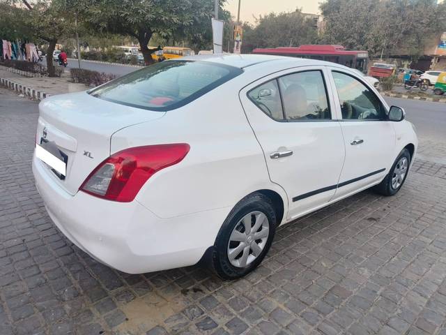 https://images10.gaadi.com/usedcar_image/4364856/original/processed_18c40af8acee73fb195a2ba6a570e646.jpg?imwidth=6402