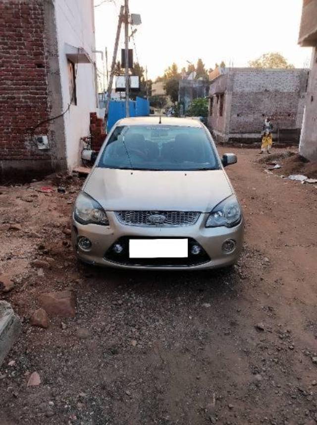 https://images10.gaadi.com/usedcar_image/4364998/original/processed_265273b7-02a6-4906-84b4-42b072d3acb4.jpg?imwidth=6400