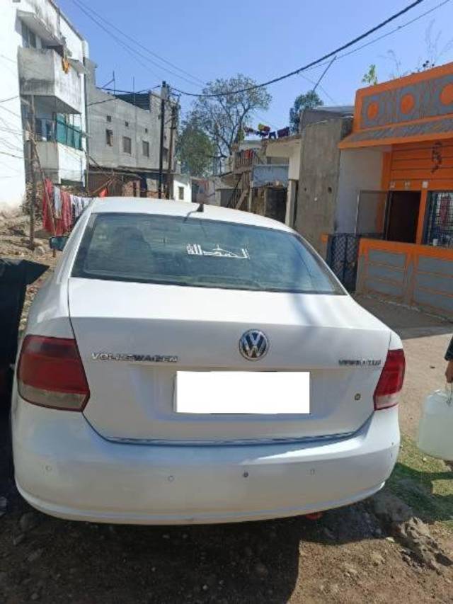 https://images10.gaadi.com/usedcar_image/4365055/original/processed_cd04425e-cf5c-42a2-8516-7781ae77cf85.jpg?imwidth=6402