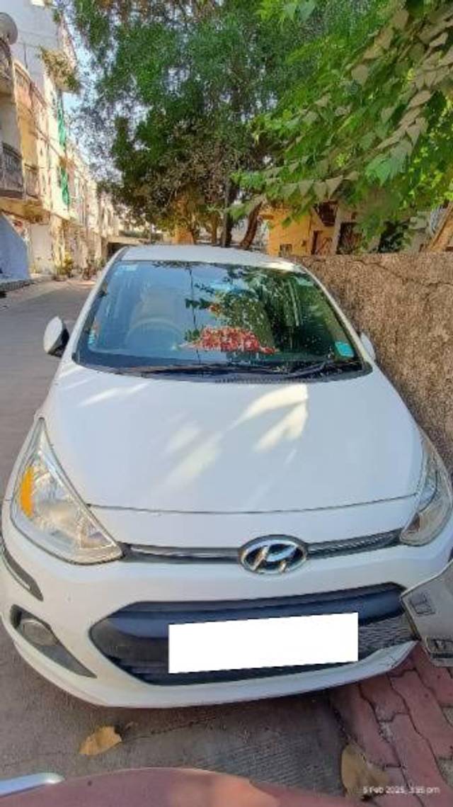 https://images10.gaadi.com/usedcar_image/4365067/original/processed_f4d9b2e1-32eb-4629-a8ba-5f39e889a0c7.jpg?imwidth=6400