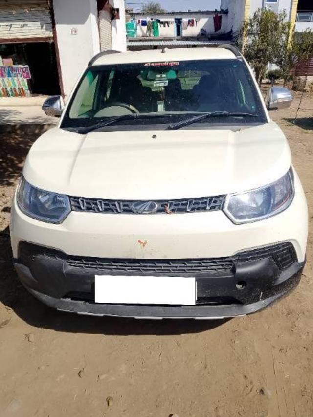 https://images10.gaadi.com/usedcar_image/4365098/original/processed_3d975c4f-879e-4a54-8770-48dbf4011017.jpg?imwidth=6401