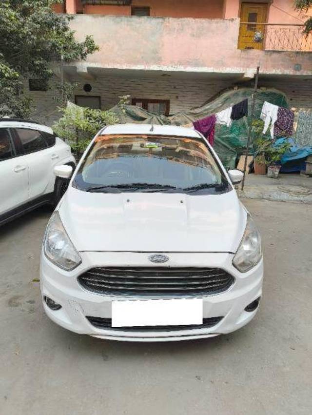 https://images10.gaadi.com/usedcar_image/4365105/original/494f42d4f6e57350a389e9e8543686d7.jpg?imwidth=6400