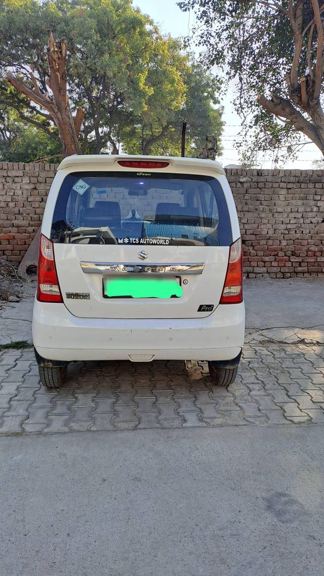 https://images10.gaadi.com/usedcar_image/4365213/original/f798a8e6cb4320818ebc9966e27a8178.jpg?imwidth=6400