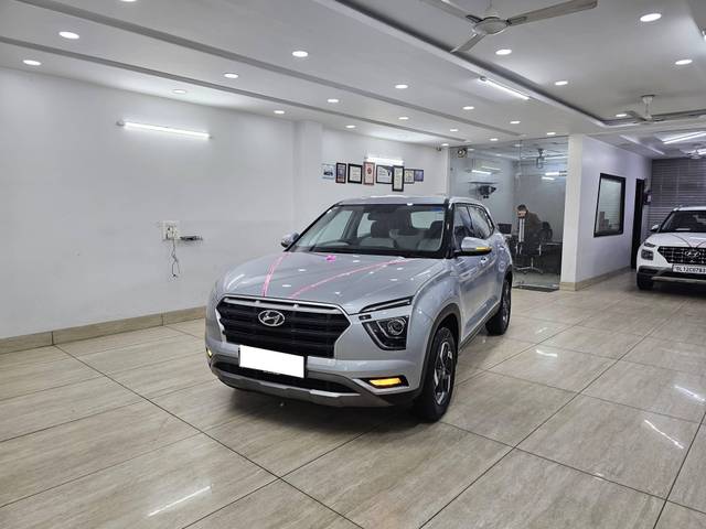 https://images10.gaadi.com/usedcar_image/4365278/original/processed_9b17bcc25d10277d8d3019cb0fd47839.jpg?imwidth=6400