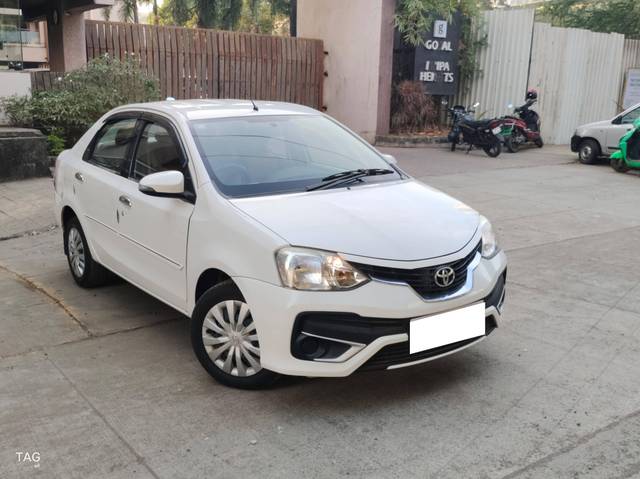 https://images10.gaadi.com/usedcar_image/4365306/original/processed_816c4a8bbdfca0ad9a9202b6f9ce1eb2.jpg?imwidth=6400