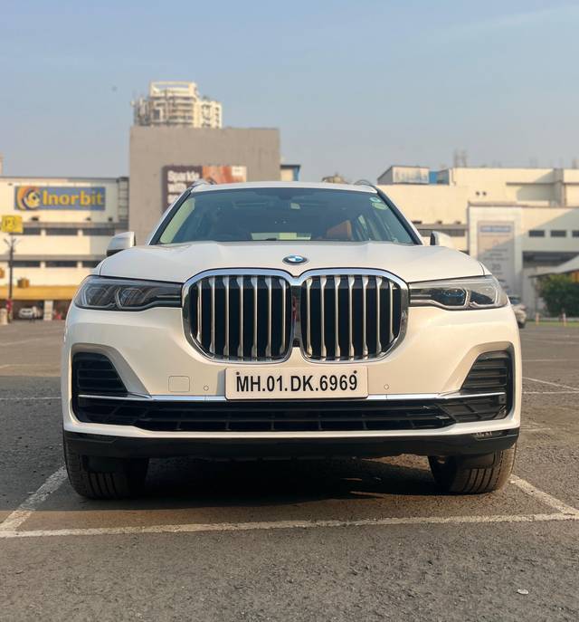 https://images10.gaadi.com/usedcar_image/4365475/original/55b413e1051c5adc1bc1cd624c371f95.jpg?imwidth=6400