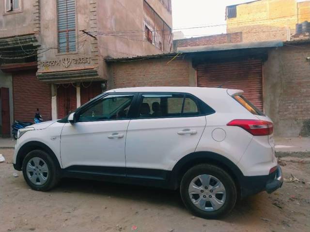 https://images10.gaadi.com/usedcar_image/4365557/original/processed_81448bea-a05d-4c03-8afe-6686221ceb8c.jpg?imwidth=6402