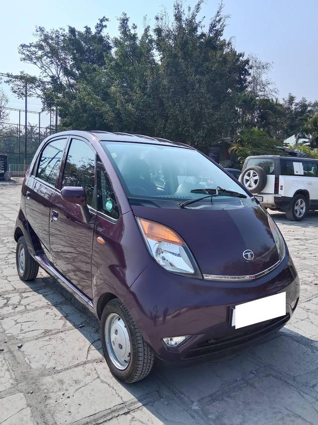 https://images10.gaadi.com/usedcar_image/4365611/original/processed_d4c99b66f4b81a6650a69976348115a7.jpg?imwidth=6400