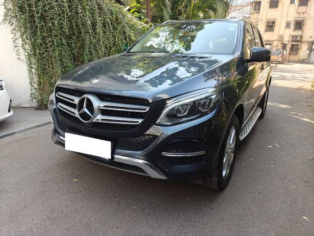 https://images10.gaadi.com/usedcar_image/4365615/original/processed_8c96aed50022bdd8ac75de3d7bfd18de.jpg?imwidth=6402