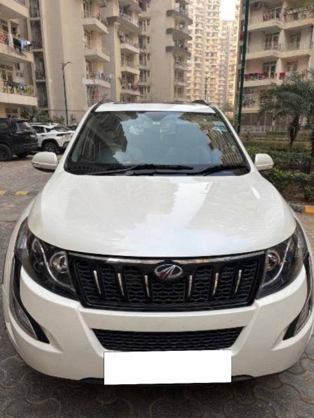 https://images10.gaadi.com/usedcar_image/4365627/original/f96c7aa08f16780ee84bad1609d93ac9.jpeg?imwidth=6400