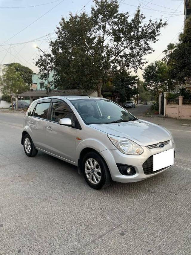 https://images10.gaadi.com/usedcar_image/4365643/original/processed_2c472316ddd8c8d45e9ab069181c2cd3.jpg?imwidth=6400