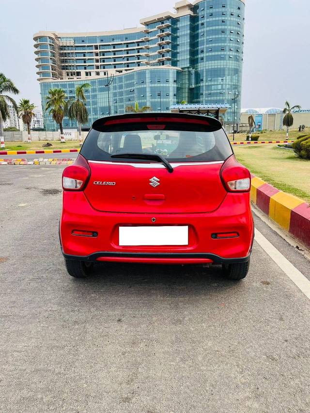 https://images10.gaadi.com/usedcar_image/4365693/original/processed_e778be4cb3bff00c2d42e523a5b73567.jpg?imwidth=6401