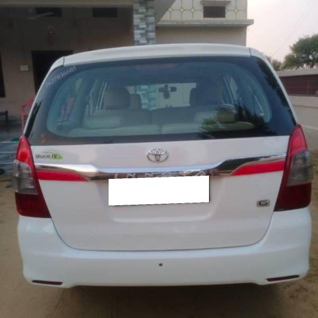 https://images10.gaadi.com/usedcar_image/4365794/original/processed_31676baa-39ef-4228-9dab-a73a25ac1bee.jpg?imwidth=6402