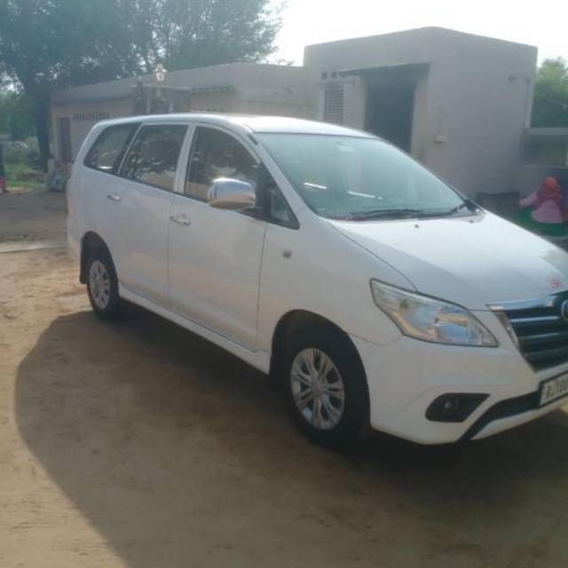 https://images10.gaadi.com/usedcar_image/4365794/original/processed_518ebcd7-51c0-4914-8c32-63362a6d99f2.jpg?imwidth=6400