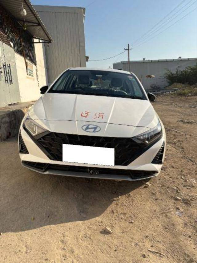 https://images10.gaadi.com/usedcar_image/4365810/original/e4b500d2c2c6c28d2cb859089e1a4f71.jpeg?imwidth=6400