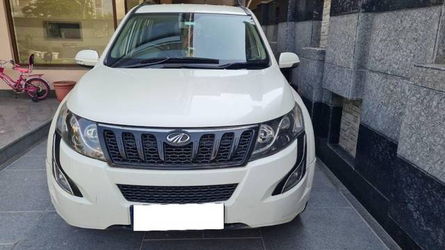 https://images10.gaadi.com/usedcar_image/4365852/original/3ed6b18b4df45e14d93c10ddb1e2d069.jpeg?imwidth=6400