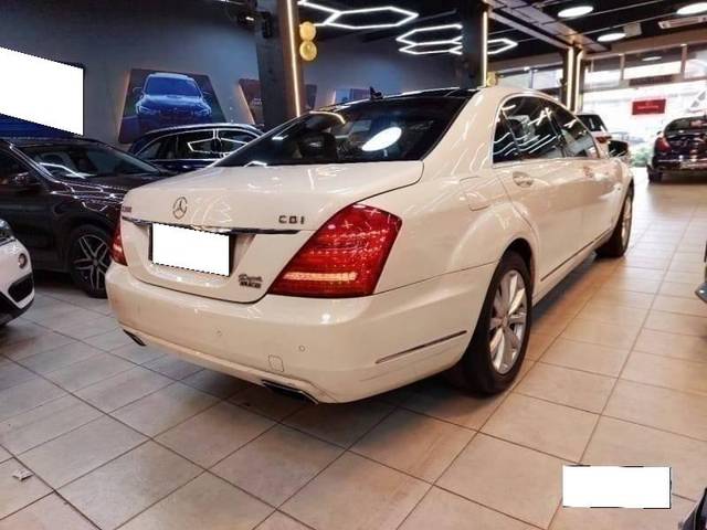 https://images10.gaadi.com/usedcar_image/4365876/original/processed_a0ffb721f0a8e5f8e324f85b7f805b2c.jpg?imwidth=6402