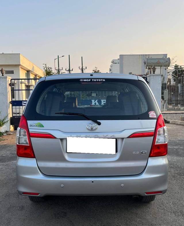 https://images10.gaadi.com/usedcar_image/4365913/original/processed_2fc179687a6b1f6e6757e9a4618e4c26.jpg?imwidth=6402