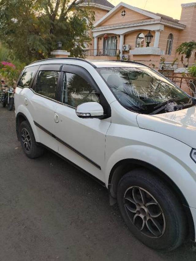 https://images10.gaadi.com/usedcar_image/4365920/original/0e6d15a37ae0d562f6a60b7fd7aefa99.jpg?imwidth=6401