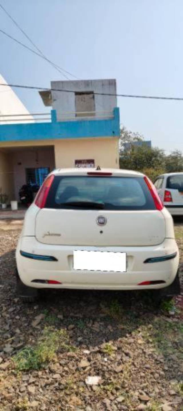 https://images10.gaadi.com/usedcar_image/4366059/original/processed_23e2524d-92d2-42d7-af08-841d27ae42d2.jpeg?imwidth=6401