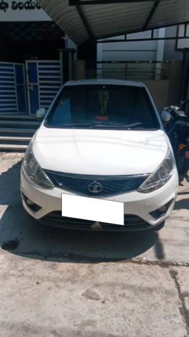 https://images10.gaadi.com/usedcar_image/4366119/original/processed_30ec4b12-1f29-4df1-a6d4-a457301d0f45.jpg?imwidth=6400