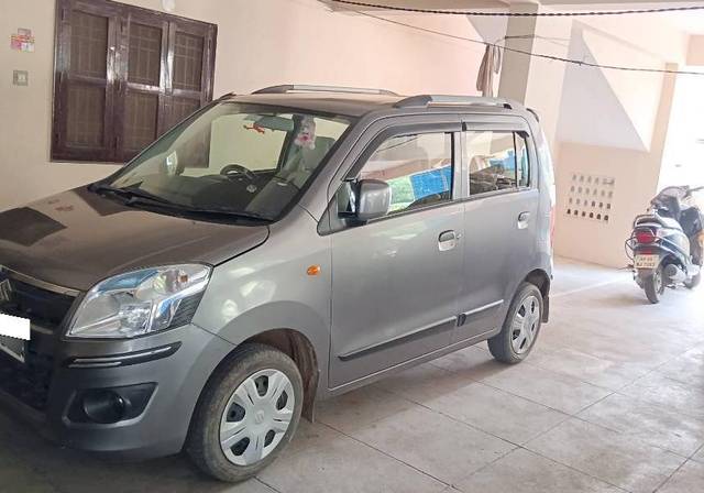 https://images10.gaadi.com/usedcar_image/4366163/original/processed_2a94dc08-f0c8-4e9e-87cc-91724a877944.jpg?imwidth=6402