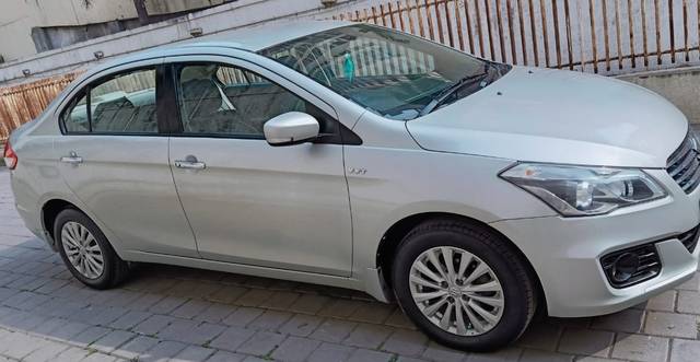 https://images10.gaadi.com/usedcar_image/4366187/original/746d886929f28169dc4a2b668c1f925a.jpg?imwidth=6400