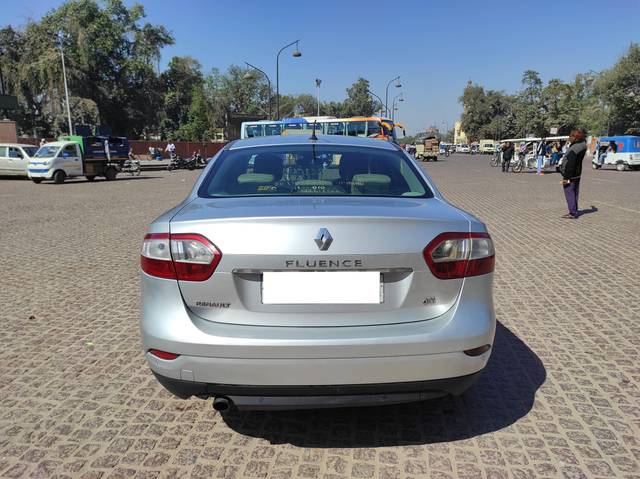 https://images10.gaadi.com/usedcar_image/4366224/original/processed_b5833b30fd13a2559a542b7e73f585ea.jpg?imwidth=6402