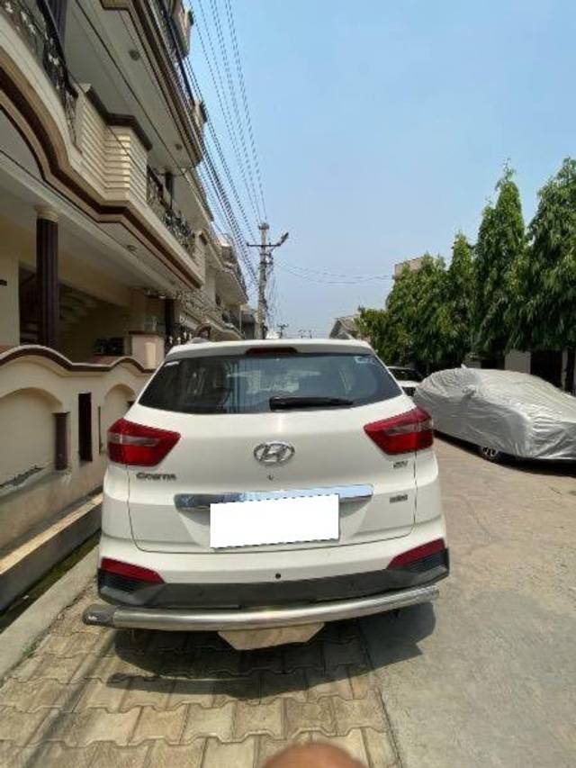 https://images10.gaadi.com/usedcar_image/4366304/original/processed_c61e23b7-6fb4-4517-b227-5385c19548b1.jpeg?imwidth=6402