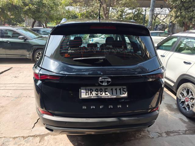 https://images10.gaadi.com/usedcar_image/4366357/original/processed_a7c44d91d241099e5b156bc51e7c2cb0.jpg?imwidth=6401