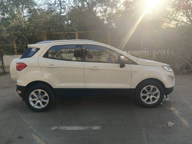 https://images10.gaadi.com/usedcar_image/4366382/original/40b5ba2788d6e76c4ac51537ce35d51a.jpg?imwidth=6401