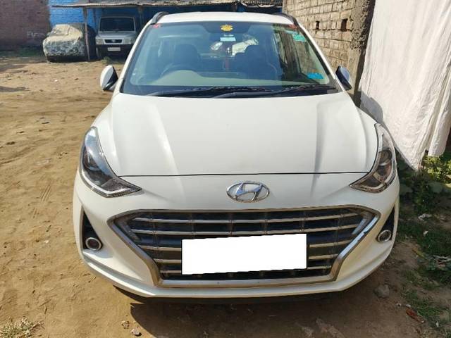 https://images10.gaadi.com/usedcar_image/4366483/original/processed_1d2b23f7-46a1-4781-bb2d-b900d5d532ee.jpg?imwidth=6400