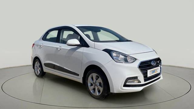 https://images10.gaadi.com/usedcar_image/4366509/original/21051370ffea72c15daa8f1fdfec7e98.jpg?imwidth=6400