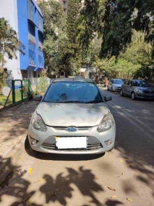 https://images10.gaadi.com/usedcar_image/4366596/original/08c7c6ff69dfa9255741fe2f59635498.jpg?imwidth=6400